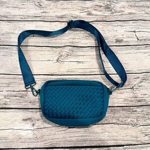 Sol and Selene INSPIRATION - WOVEN NEOPRENE CROSSBODY in Teal
